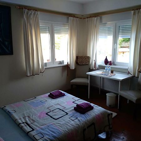 Rogozen B&B Екстер'єр фото