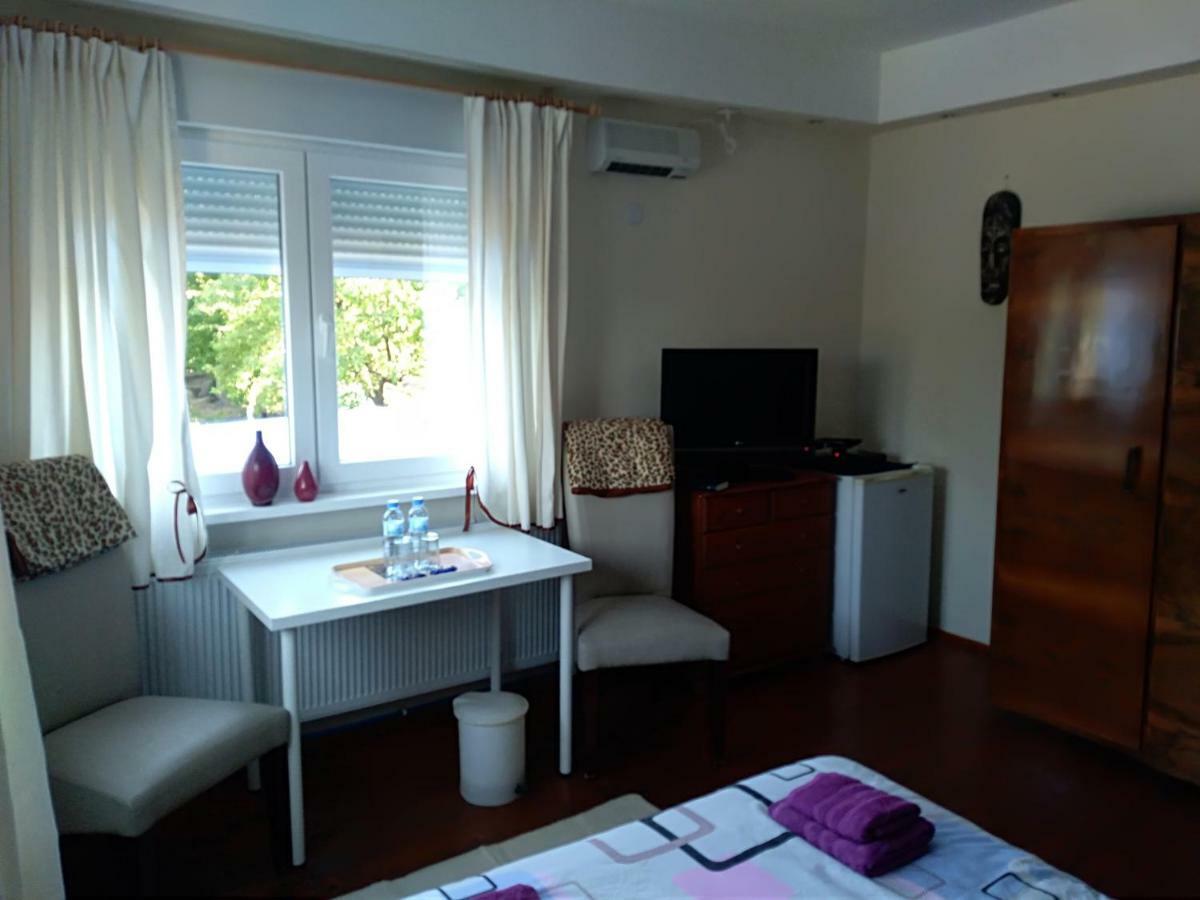 Rogozen B&B Екстер'єр фото